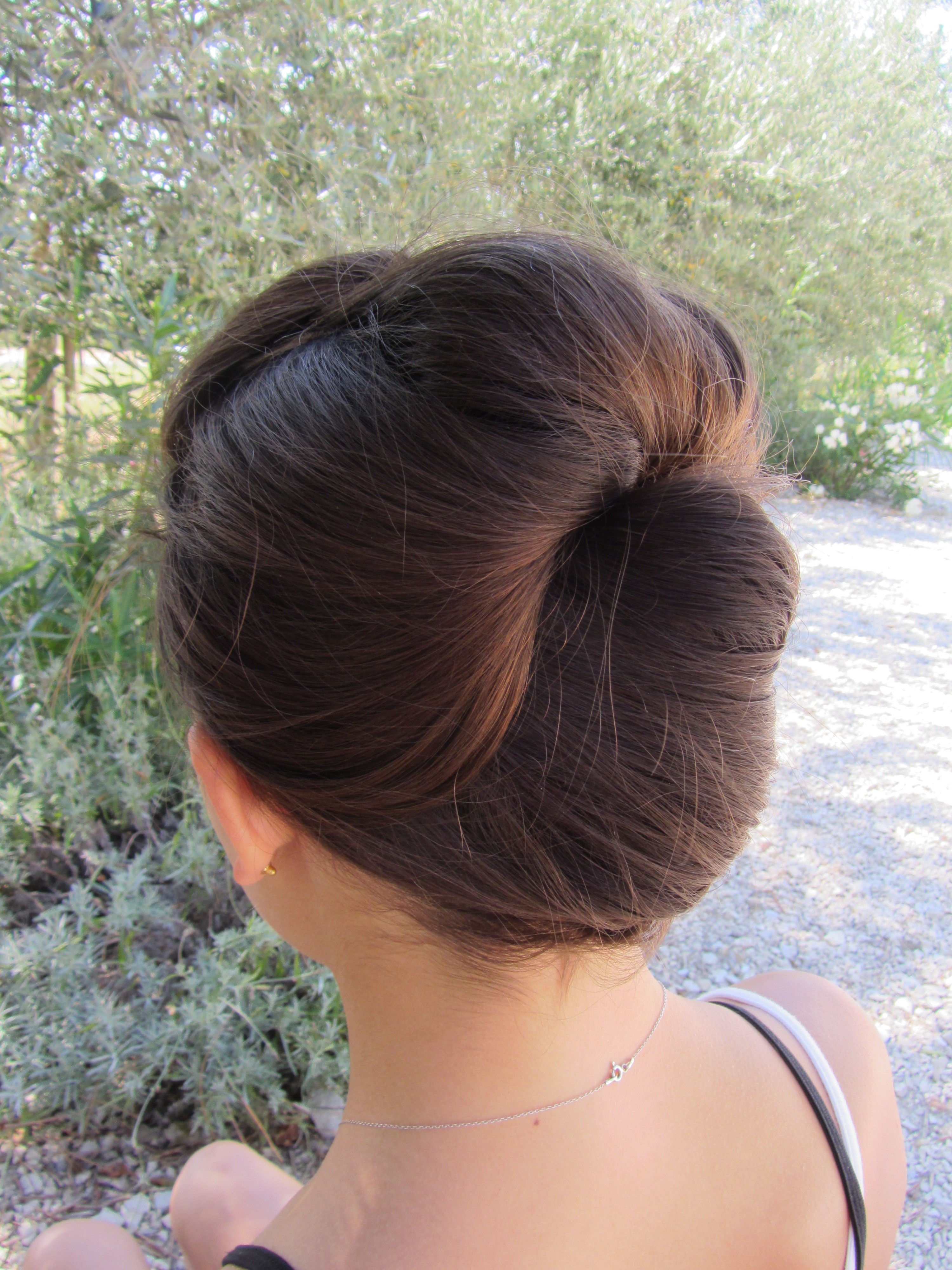 How to: Double poof french twist
